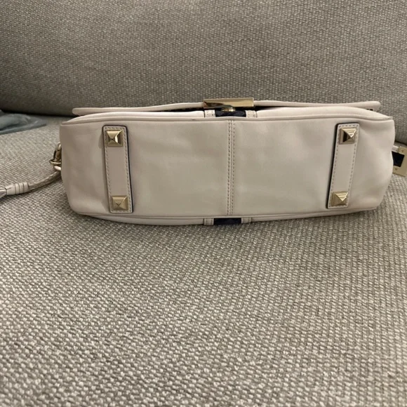 L.A.M.B white leather and navy handbag - Picture 2 of 7